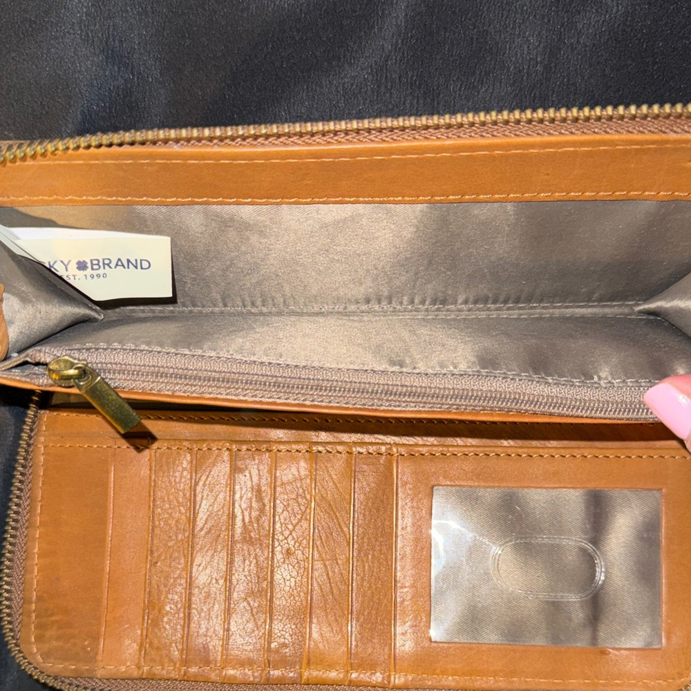 Lucky Brand Brown Leather Wristlet Wallet - Picture 9 of 12